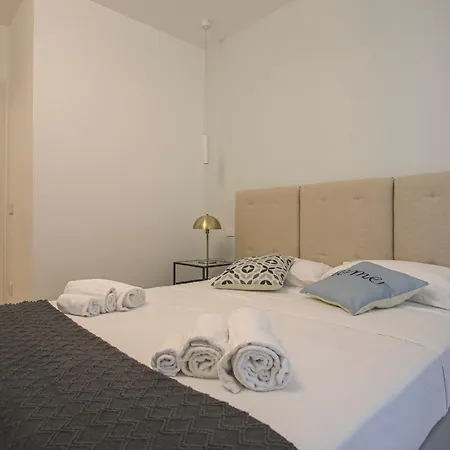 Lux Apartment-hosted By Sweetstay *